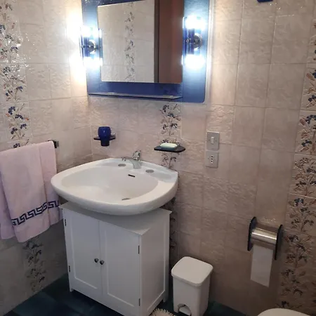 Elegante Smeraldo Gæstehus 3*