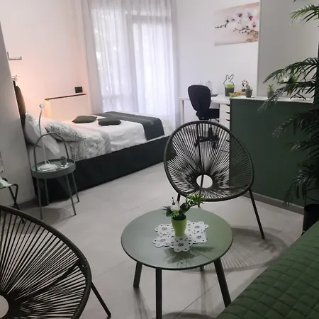 Elegante Smeraldo Gæstehus 3*